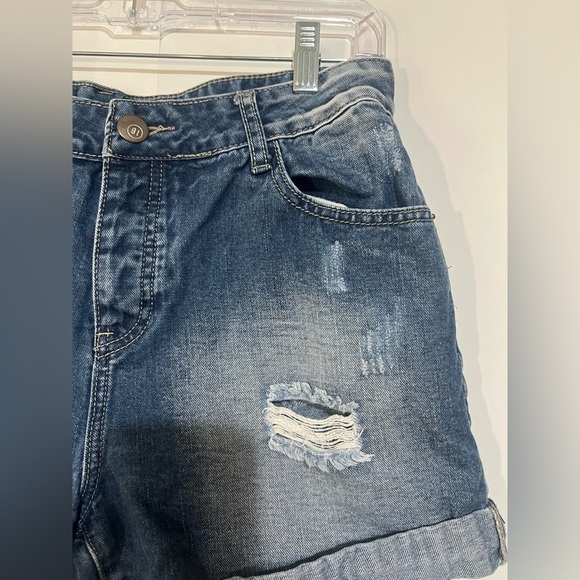 Cotton On Boyfriend Blue Jean Shorts Distressed Cuffed Size 6 - Picture 2 of 10